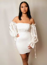 Load image into Gallery viewer, Top Model Dress - White
